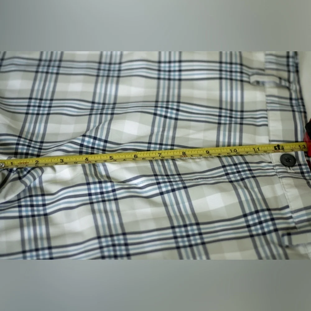 Chaps Men’s Plaid Flat Front Shorts Size 36 - Picture 7 of 9